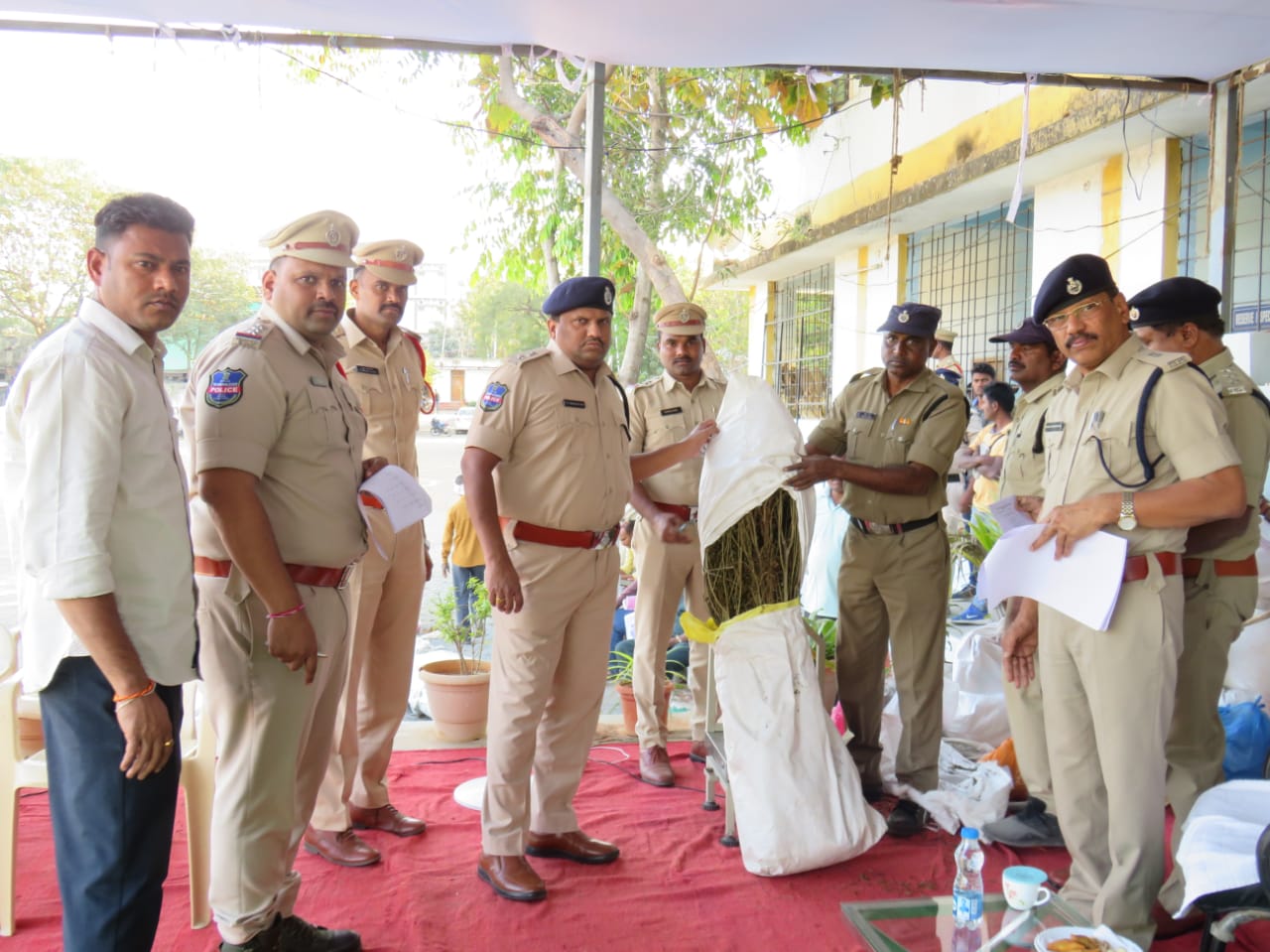 117 కిలోల గంజాయి దహనం: జిల్లా ఎస్పీ డివి శ్రీనివాసరావు