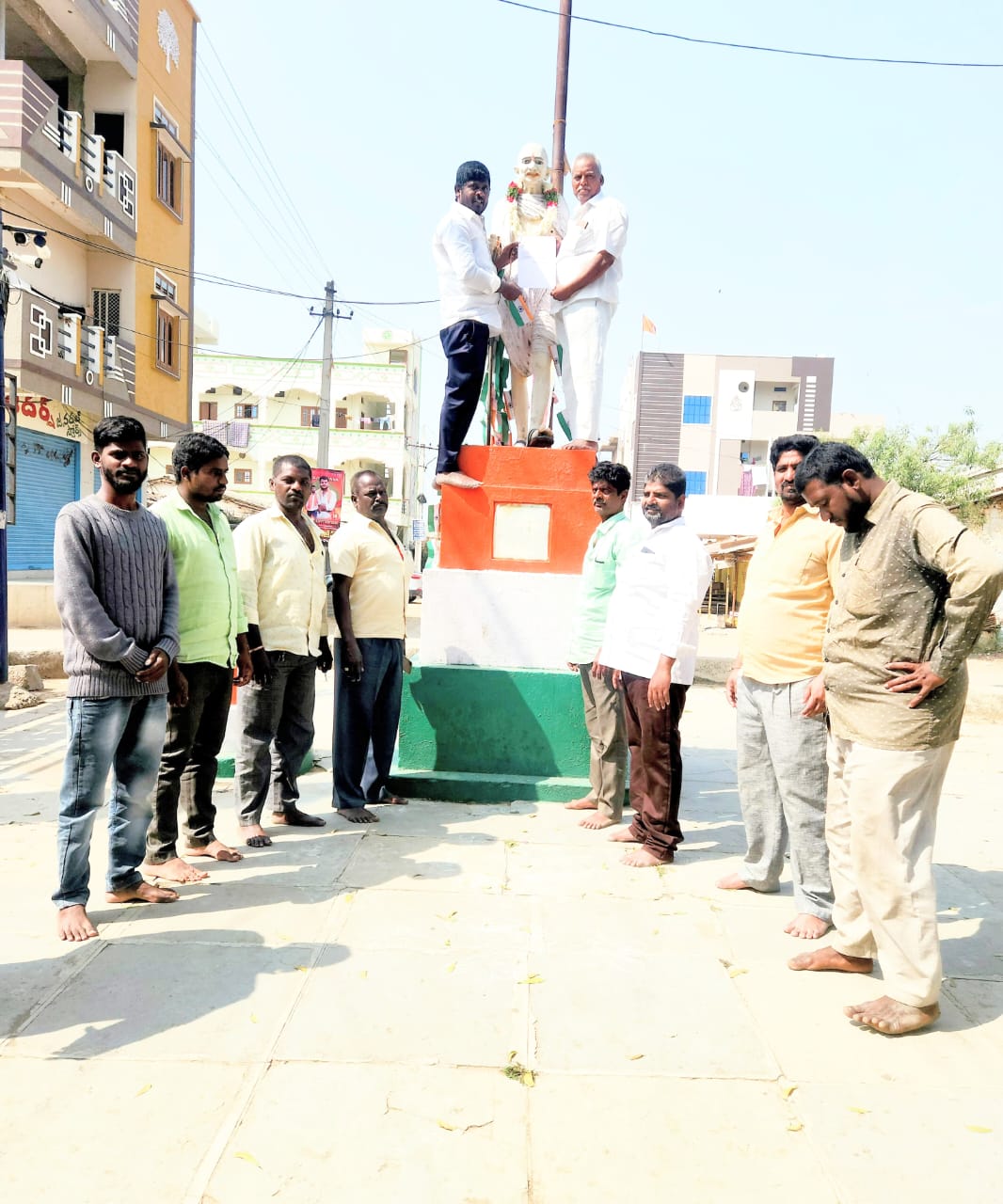 బూటకపు హామీలతో. ప్రజలను మోసం చేస్తున్న కాంగ్రెస్ ప్రభుత్వం