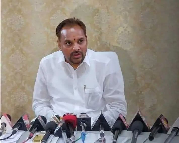 కక్షసాధింపుల్లో కూటమి ప్రభుత్వం సఫలం: చిన్న శ్రీను