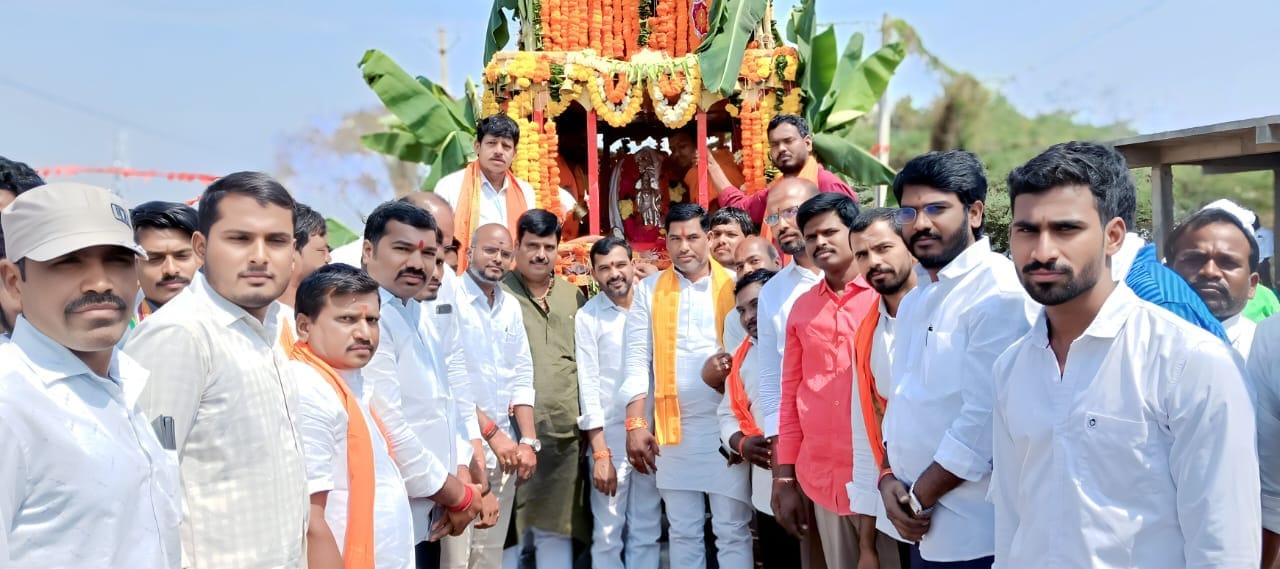 శ్రీ భద్రకాళి సమేత వీరభద్రేశ్వర స్వామి రథోత్సవంలో  పాల్గొన్న బిజెపి నాయకులు