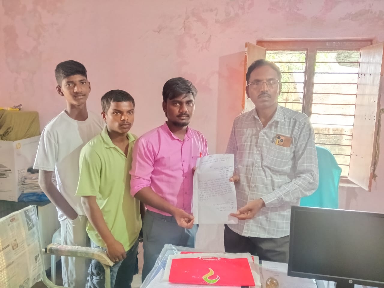 సుమ ప్రైవేట్ పాఠశాల పై విచారణ జరిపి చర్యలు తీసుకోవాలి