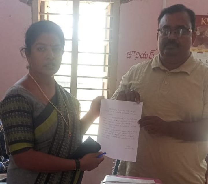 గ్రామ కంఠం స్థలంలో అక్రమ నిర్మాణం పై ఫిర్యాదు