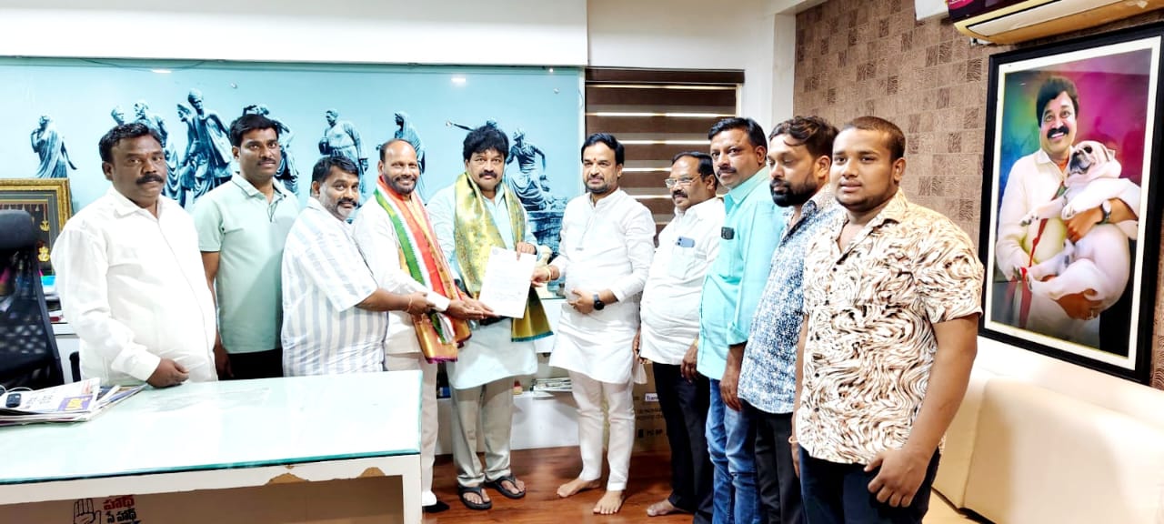 ఐ యన్ టి యు సి మేడ్చల్ మల్కాజ్గిరి జిల్లా అధ్యక్షులుగా పణింద్ర కుమార్ కోకిలిగడ్డ
