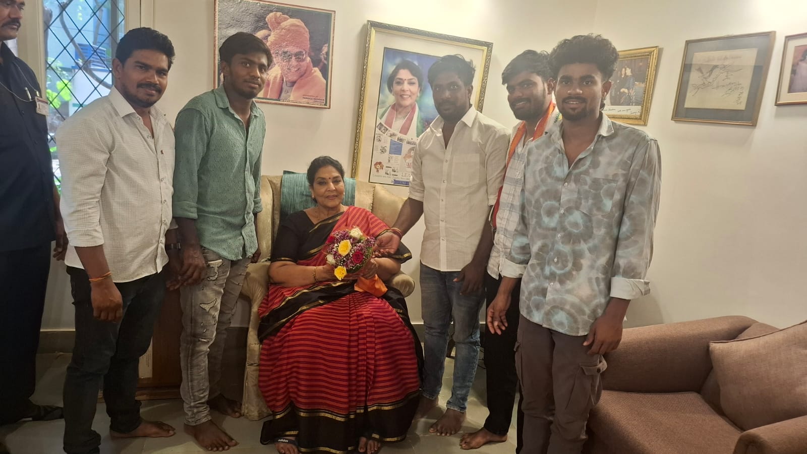 రాజ్యసభ సభ్యురాలు రేణుక చౌదరిని మర్యాదపూర్వకంగా కలిసిన పసుపులేటి