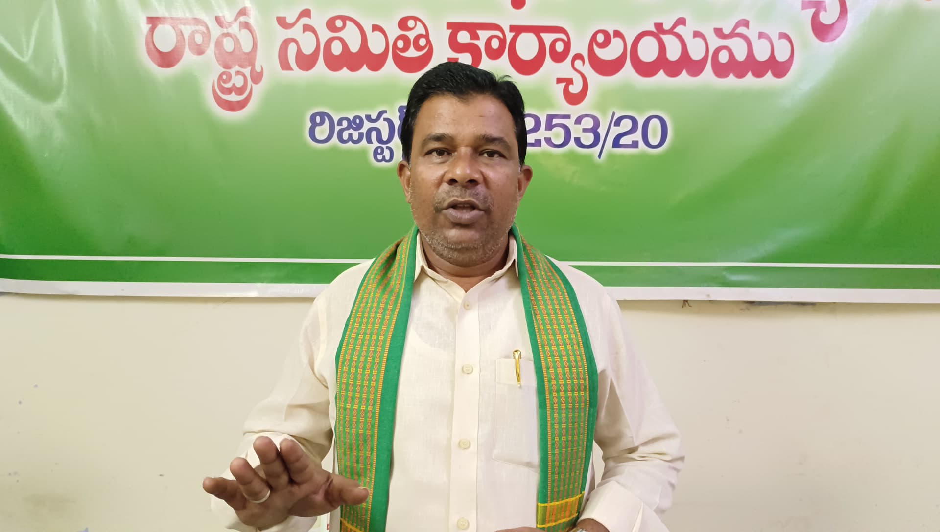 ఎస్టీ రిజర్వేషన్ల గురించి మాట్లాడని ఎమ్మెల్యేలు రాజీనామా చేయాలి.బి.శ్రీను నాయక్ డిమాండ్.