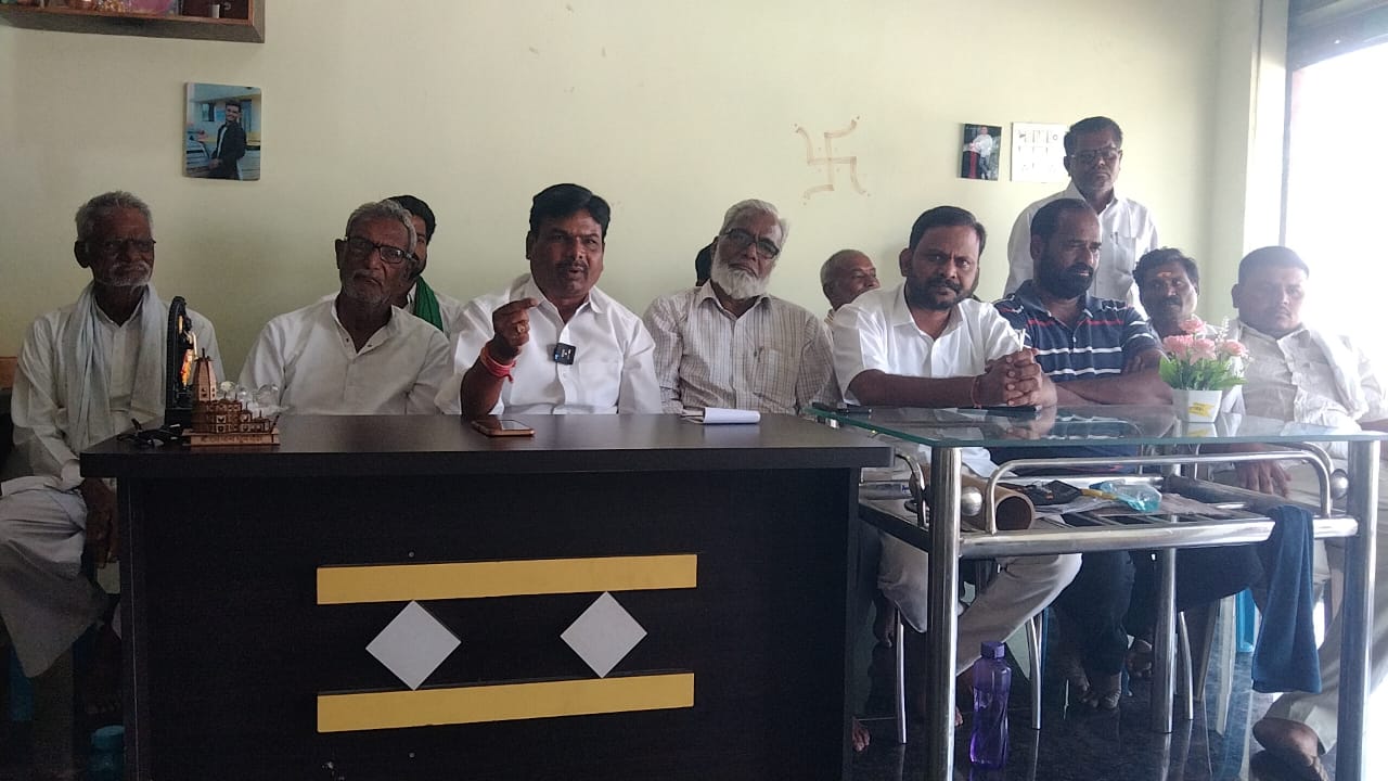 బిఆర్ఎస్ పార్టీ జూట,పార్టీ నాయకులు జుట