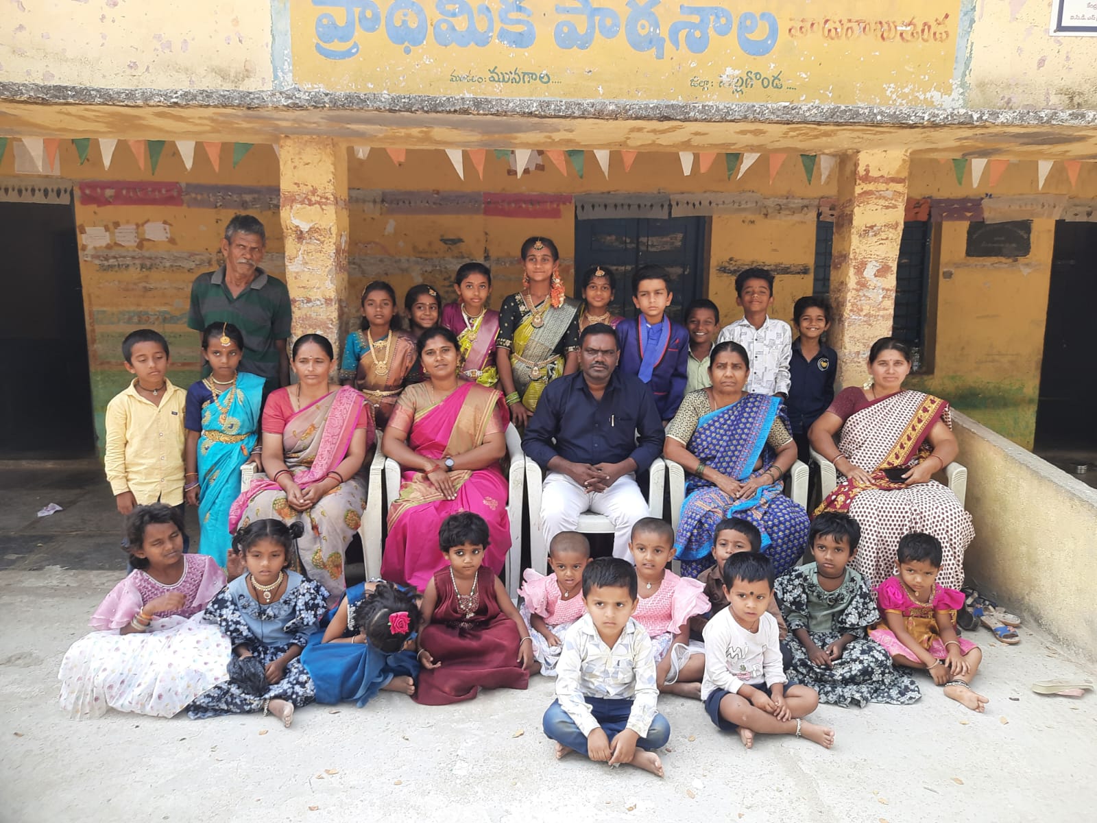 ఘనంగా స్వపరిపాలన దినోత్సవం