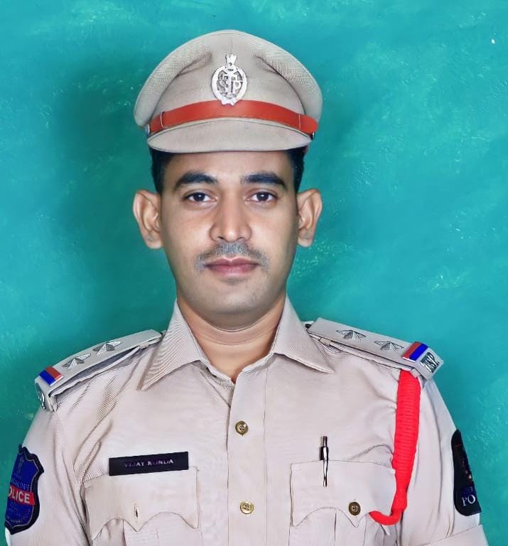 హోలీ పండుగను ప్రశాంతంగా నిర్వహించుకోవాలి ఎస్సై విజయ్ కొండ
