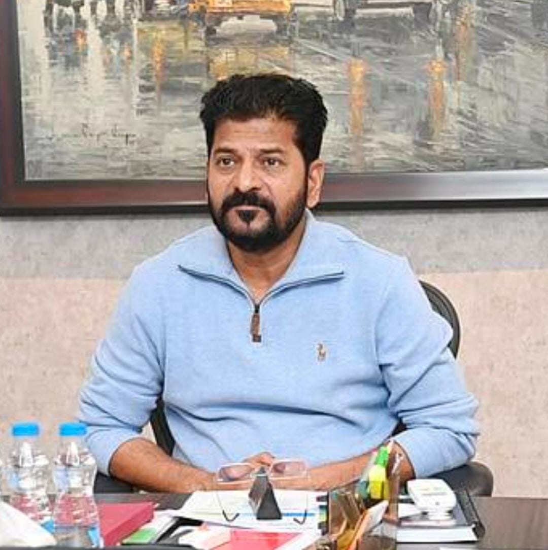 తెలంగాణలో రేవంత్ సర్కార్ సంచలనం నిర్ణయం తీసుకుంది 6,729 ఉద్యోగాలు తొలగిస్తూ ఉత్తర్వులు