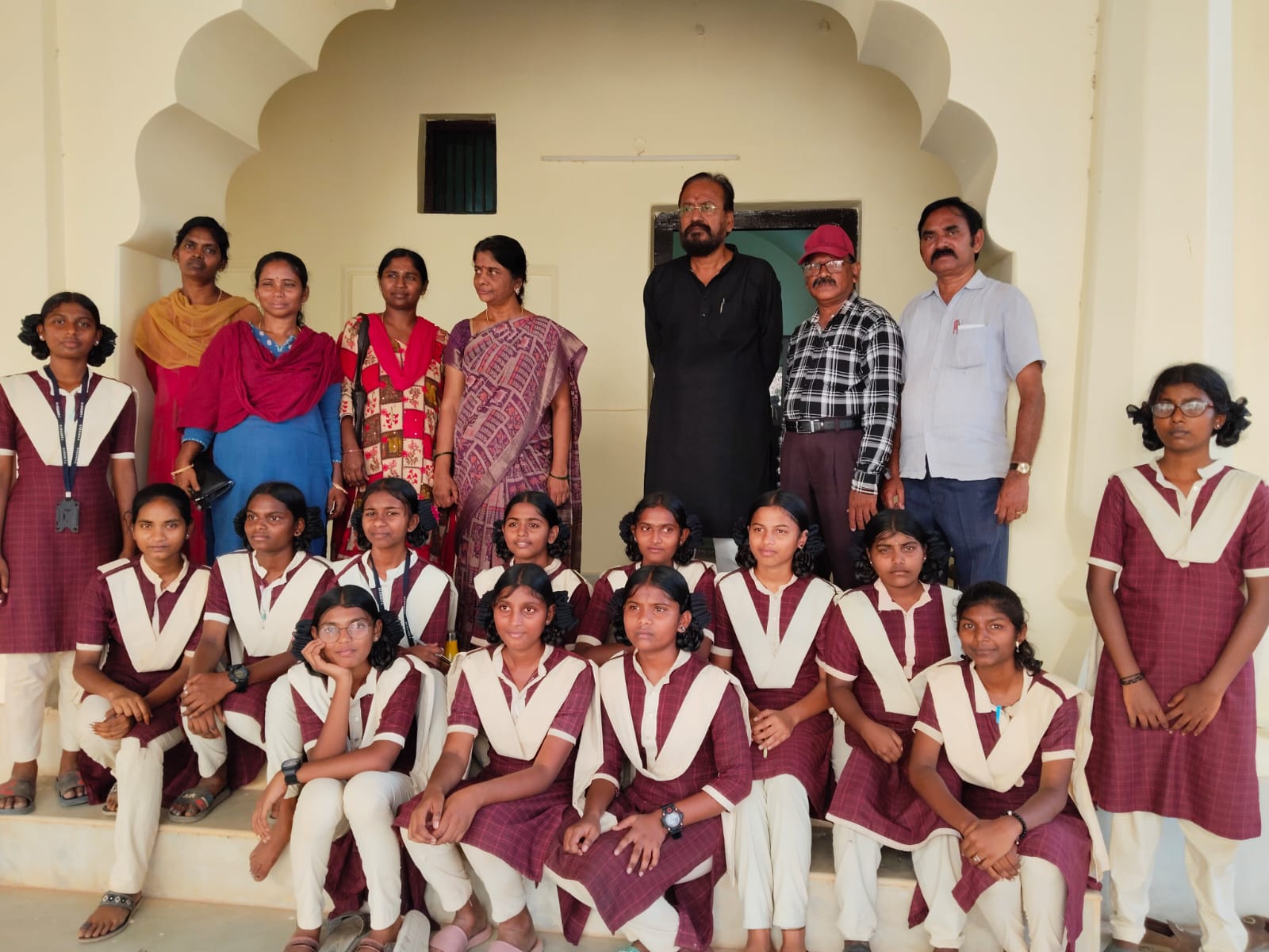 నడిగూడెం కోట సందర్శన