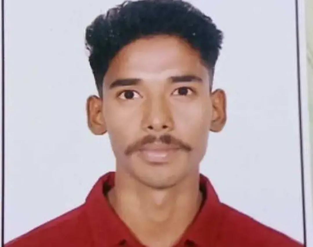 ఆర్మీలో ఉద్యోగం సాధించిన కరివిరాల వాసి