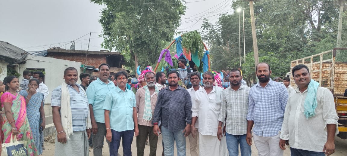 చిట్కుల్ గ్రామంలో ఘనంగా బండ్ల ఊరేగింపు