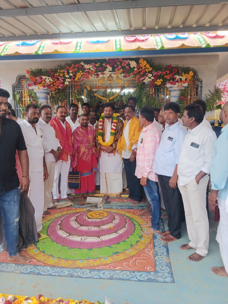 శ్రీశ్రీశ్రీ ఆడపూరు మంచాలమ్మ దేవత అమ్మవారిని దర్శించుకున్న తెలుగుదేశం పార్టీ రాష్ట్ర అధికార ప్రతినిధి మేడా విజయ శేఖర్ రెడ్డి
