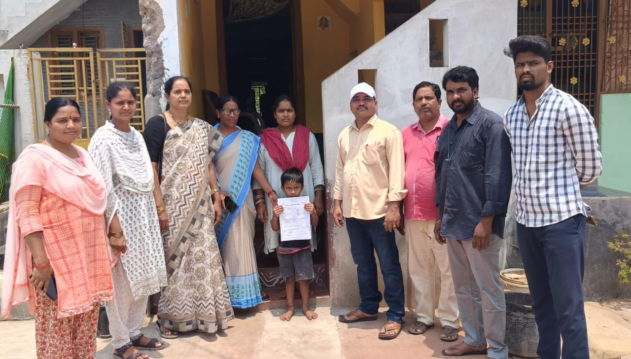ప్రభుత్వ బడిలో విద్యార్థులును చేర్పిద్దాం.యుటీఎఫ్‌ జిల్లా కార్యదర్శి గొండు నారాయణ రావు
