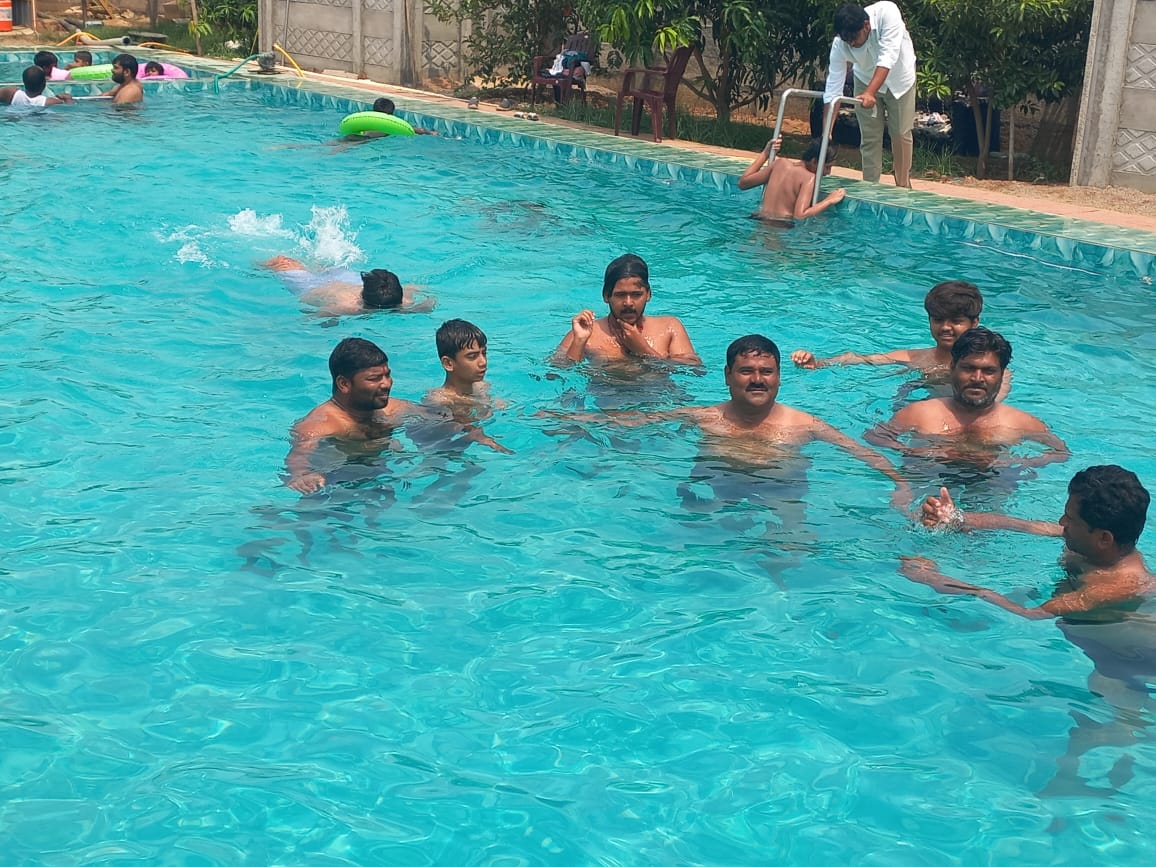 ఉల్లాసంగా ఉత్సాహంగా….