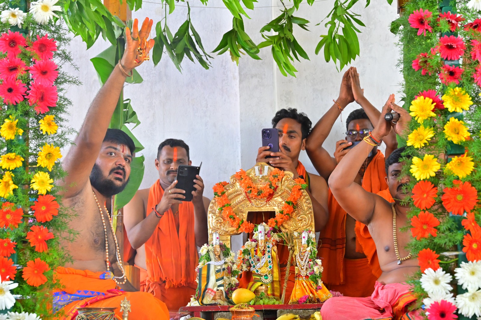 బీరు పూర్ మండలం లో ఘనంగా శ్రీరామనవమి వేడుకలు