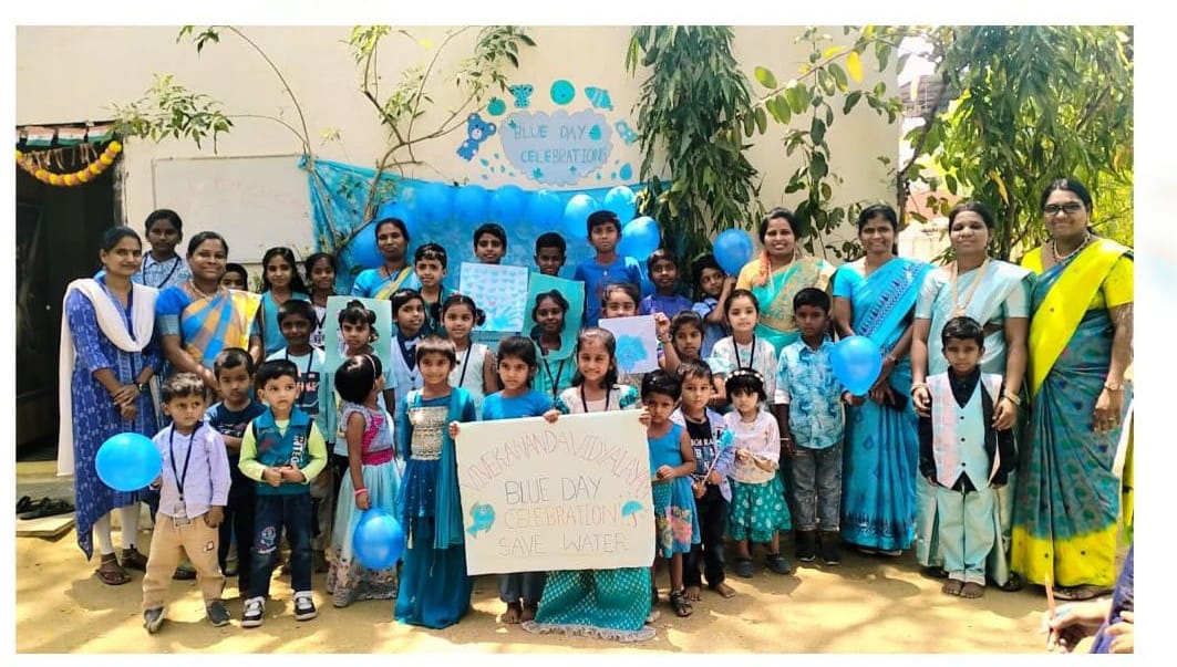 వివేకానంద లో బ్లూ డే వేడుకలు.