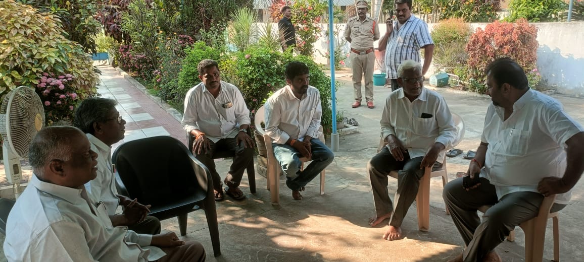 బుచ్చిబాబు పరామర్శ