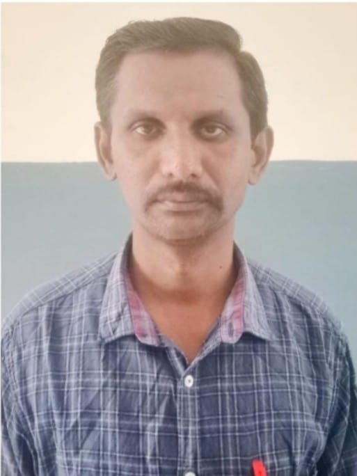 పట్టణానికి చెందిన ప్రైవేట్ ఉపాధ్యాయుడు షేక్.జాఫర్