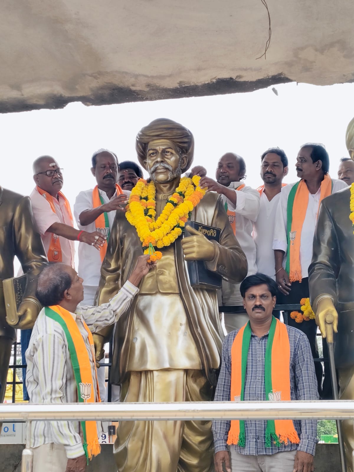 బిజెపి ఆద్వర్యంలో పూలేజయంతి