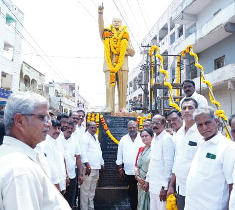 ఘనంగా అంబేద్కర్ జయంతి వేడుకలు