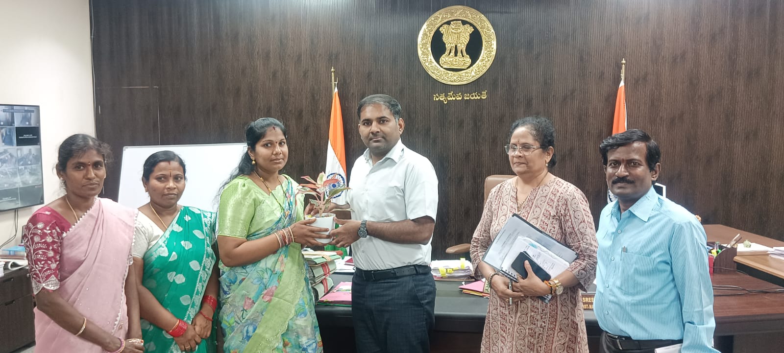 చైతన్య జ్యోతి జిల్లా సమాఖ్య నూతన పాలకవర్గం సభ్యుల నియామకం పూర్తి….. జిల్లా గ్రామీణ అభివృద్ధి అధికారి ఎం.కాళిందిని