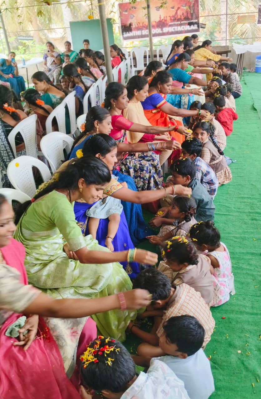 శాంతి స్కూల్ లో మాతృమాత మాతృభూమి మాతృభాష కార్యక్రమం