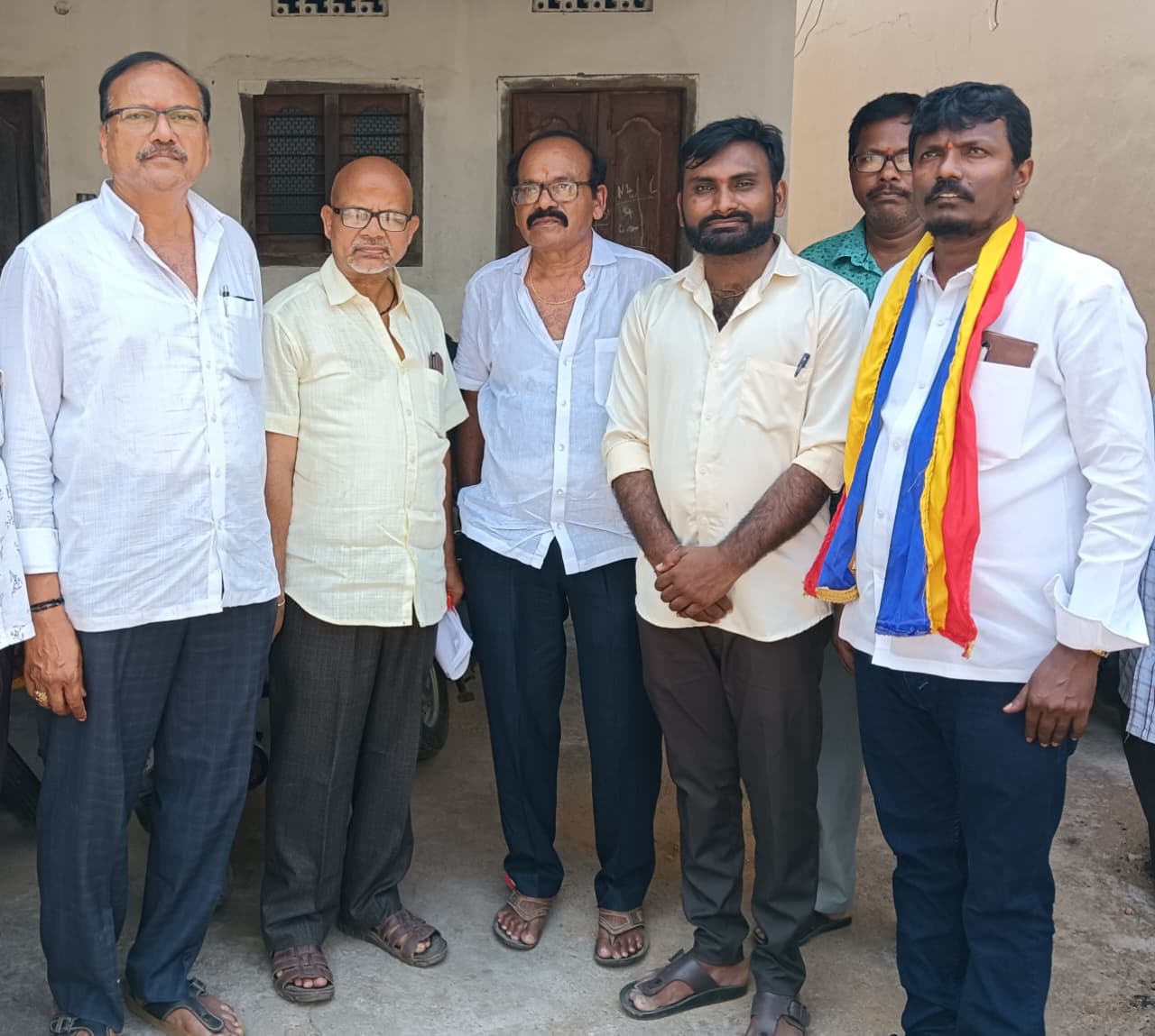 జిల్లా నాయి బ్రాహ్మణ సేవా సంఘం నాయకులకి ఘణ‌ స్వాగతం పలికిన బిజిగిరి శ్రీకాంత్