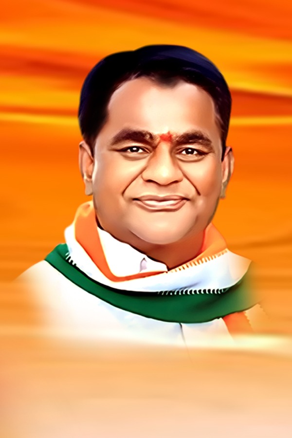 విద్యార్థులకు అభినందనలు
