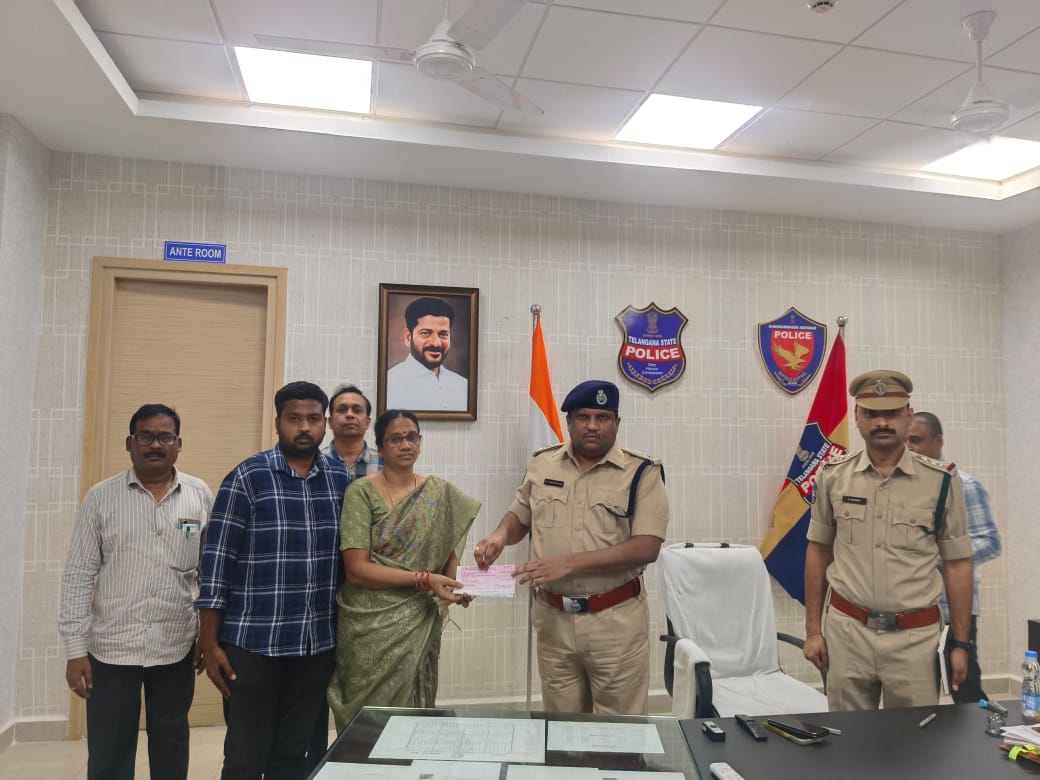 పోలీస్ కుటుంబాలకు అండగా నిలుస్తాం : జిల్లా ఎస్పీ డివి శ్రీనివాస్ రావు ఐపిఎస్.,