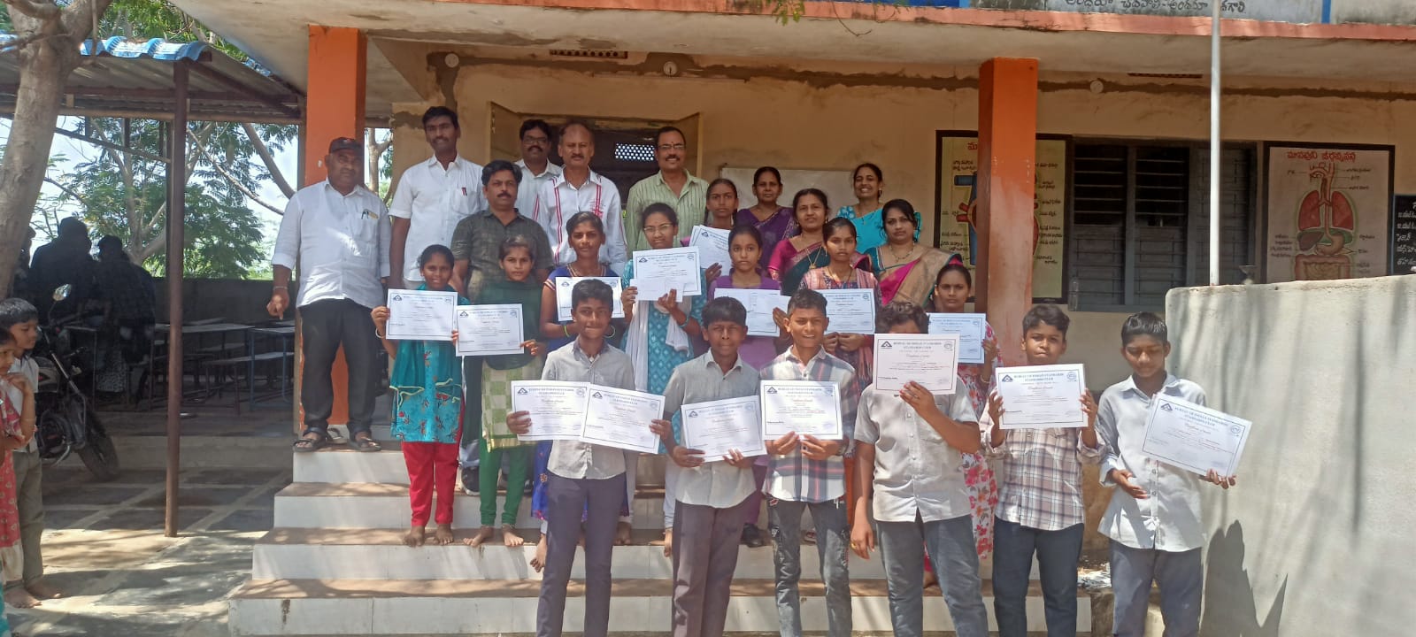 బ్యూరో ఆఫ్ ఇండియన్ స్టాండర్డ్స్ ఆధ్వర్యంలో వ్యాసరచన,చిత్రలేఖన పోటీలు.