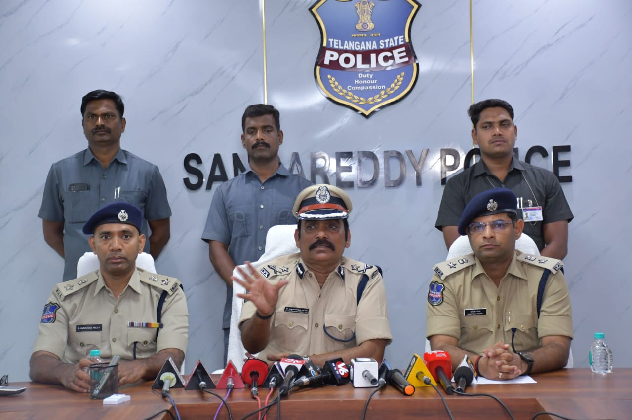 మత విద్వేషాలు రెచ్చగొట్టే విధంగా వ్యాఖ్యలు చేసినా!పోస్ట్ లు పెట్టినా చట్టరిత్య కఠిన చర్యలు తప్పవు