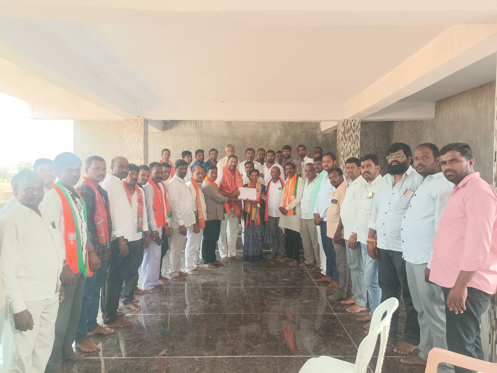 దౌల్తాబాద్ మండల కేంద్రంలో మండల పార్టీ బిజెపి అధ్యక్షురాలు ఆధ్వర్యంలో సమావేశం