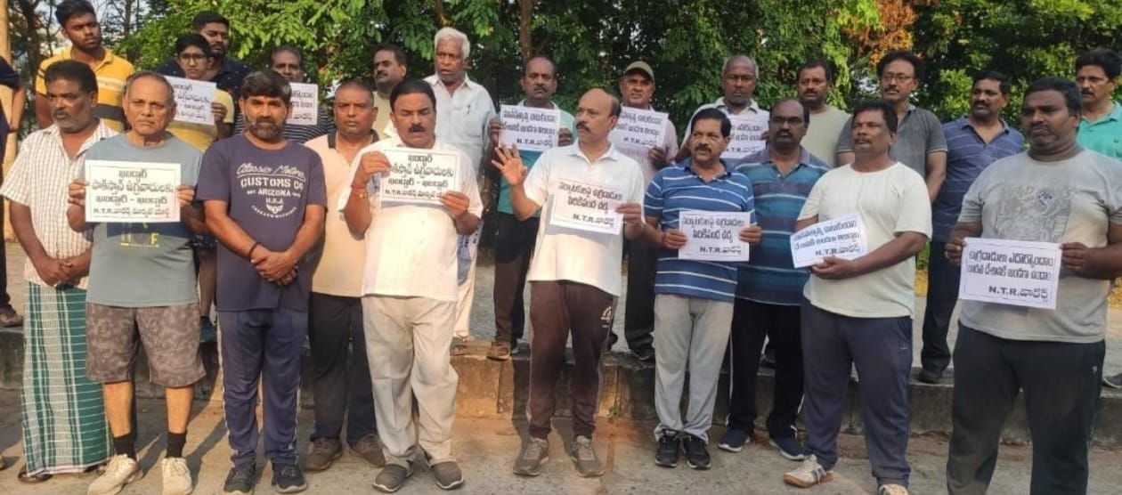 ఉగ్రవాదు చర్యను ఖండించిన వాకర్స్ క్లబ్ కాండ్రేగుల సత్యనారాయణ