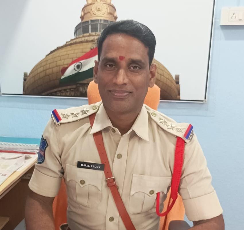 రోడ్డు ప్రమాదాల నివారణకు ప్రజలు సహకరించాలి – సీఐ రామకృష్ణారెడ్డి