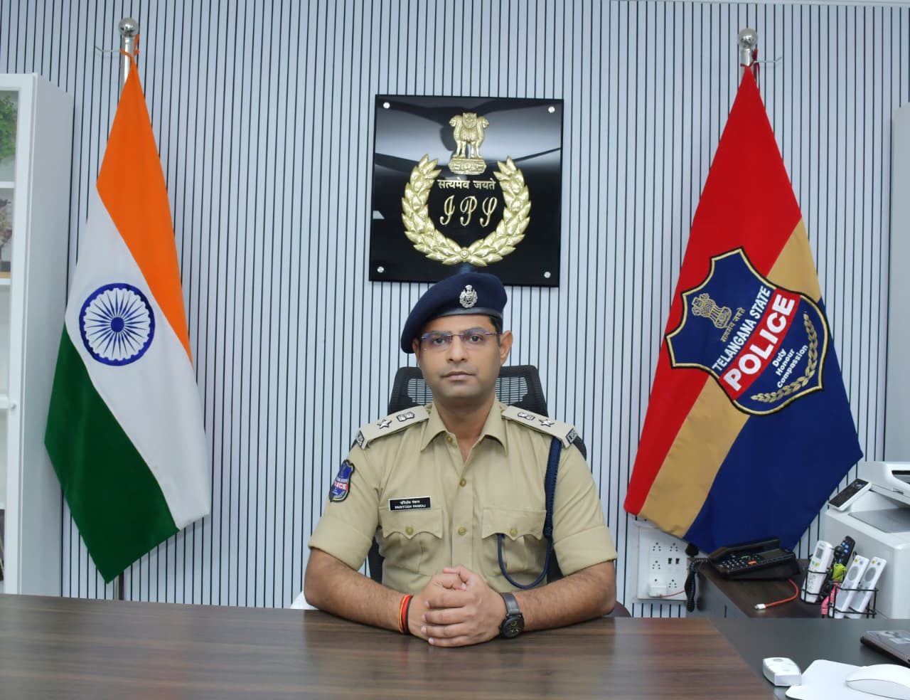 వివిధ కుల, మతాలకు చెందిన పవిత్ర స్థలాలలో సిసి కెమెరాలను ఏర్పాటు చేసుకోవాలి.