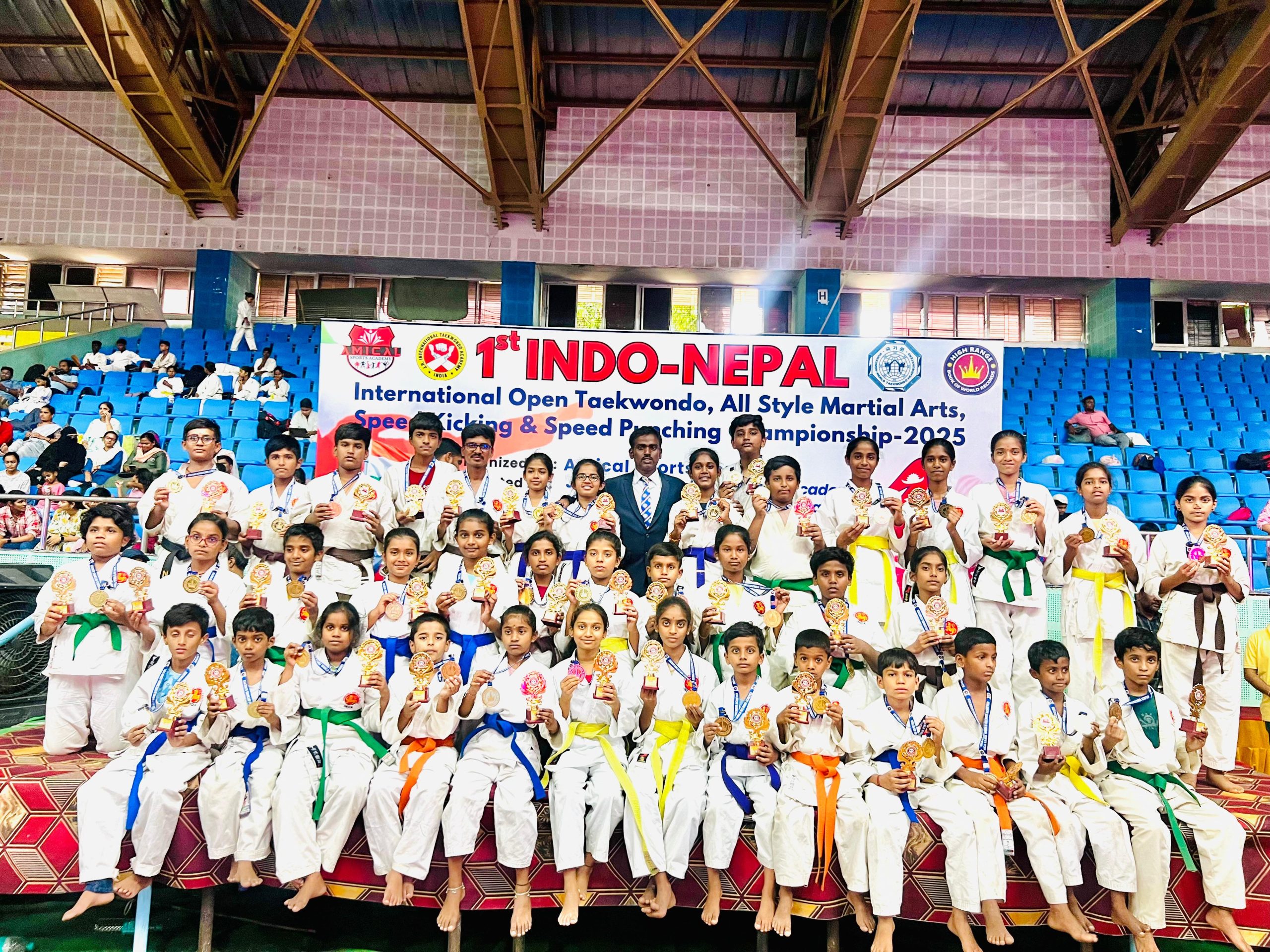 రికార్డ్ స్థాయిలో కరాటే పోటీలలో సిద్ధిపేట జిల్లావిద్యార్థులు