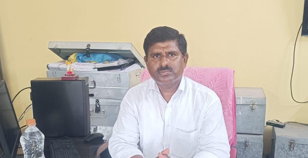 మునగాల తహసిల్దార్ గా రామకృష్ణారెడ్డి బాధ్యతలు స్వీకరణ