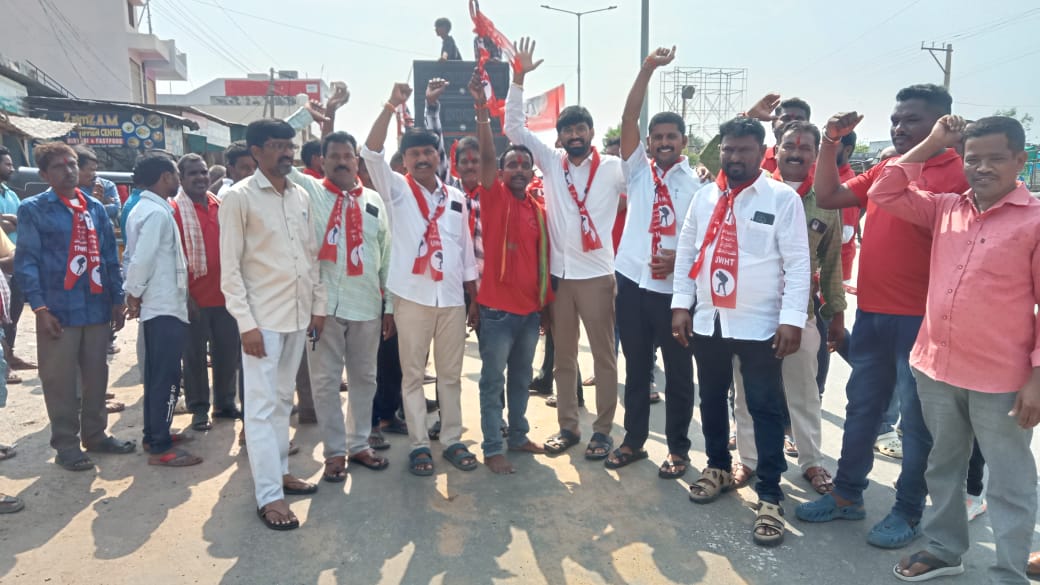 ఘనంగా మేడే వేడుకలు