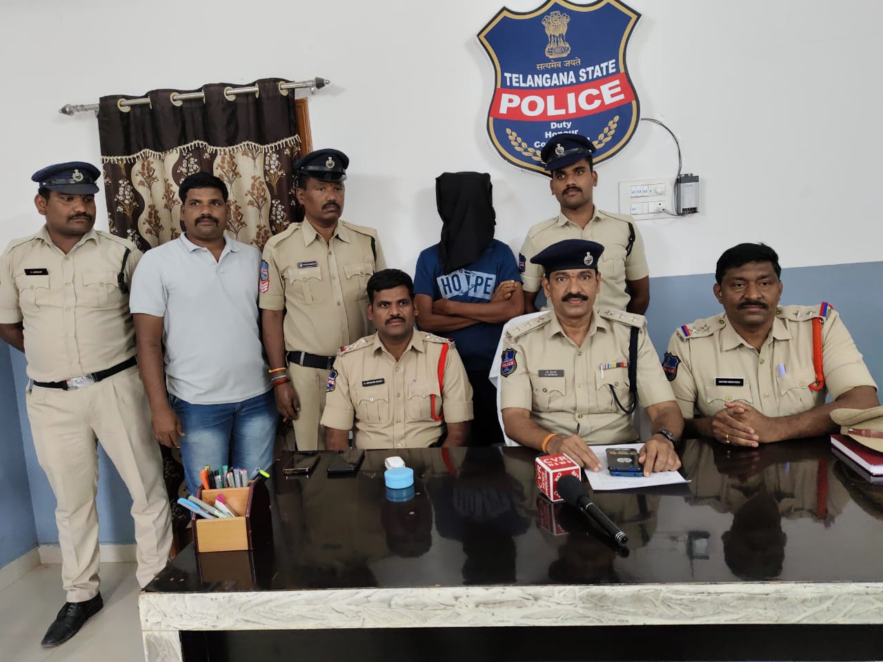 పరిగి బస్ స్టేషన్ లో నగలు దొంగలించిన వ్యక్తి రిమాండ్.