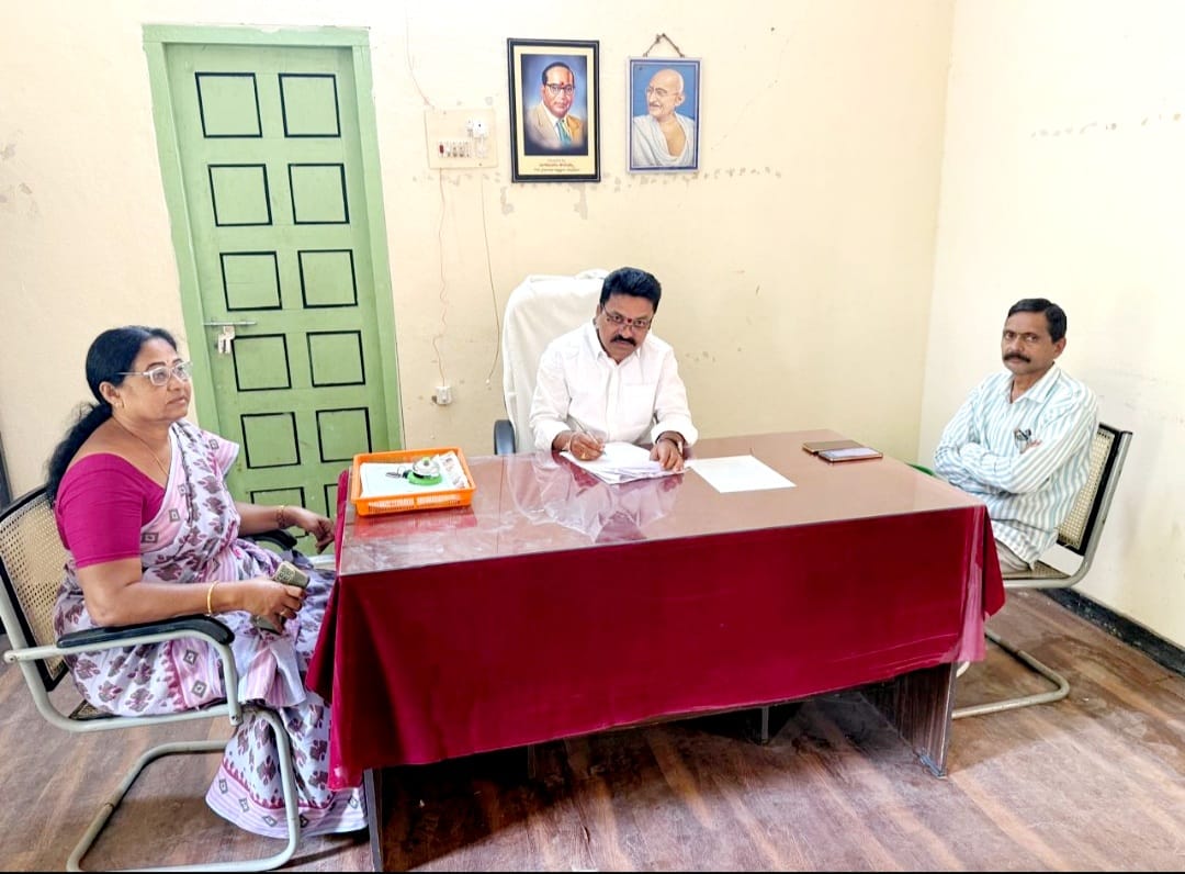 నడిగూడెం ఎంపీడీవోగా హరిసింగ్ బాధ్యతలు స్వీకరణ.