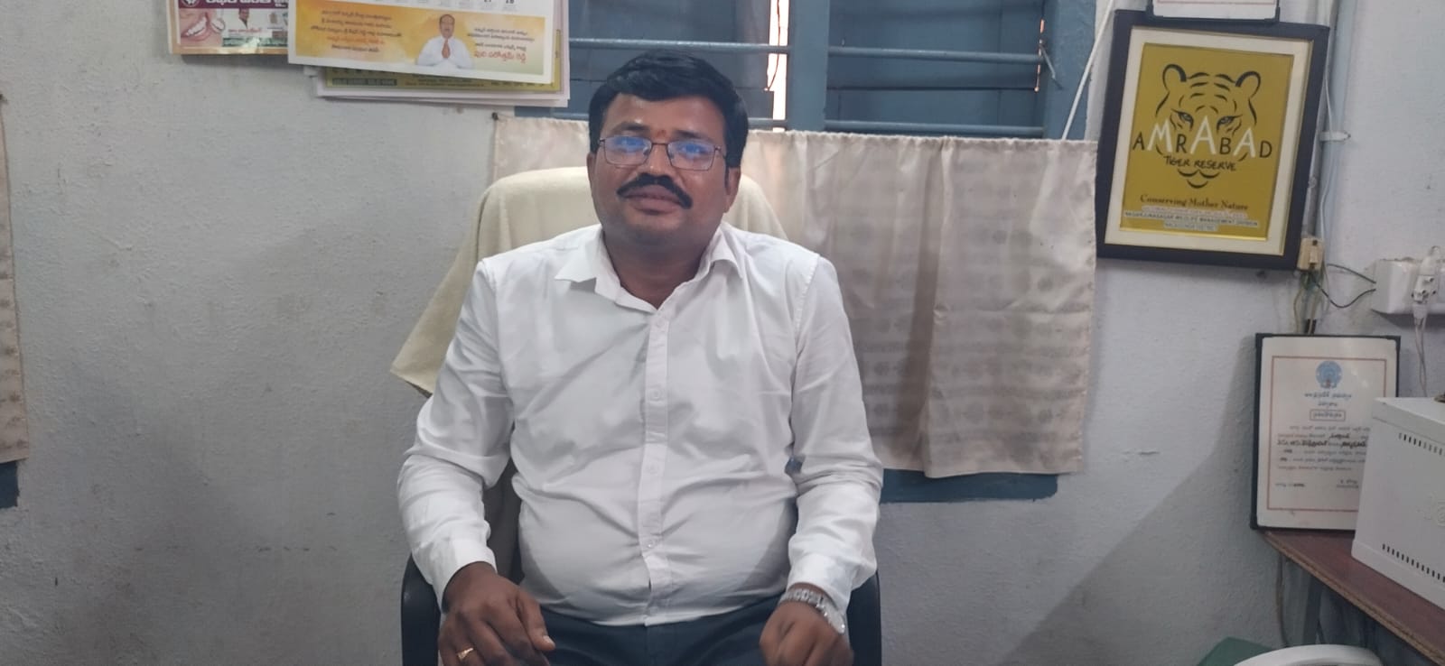 మహాత్మ జ్యోతిబాపూలే గురుకుల పాఠశాల ప్రిన్సిపాల్ గా రవికుమార్