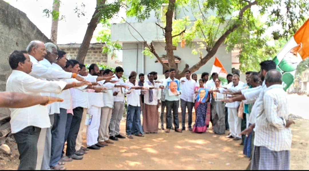 రాజ్యాంగం మార్చాలని బిజెపి కుట్రలను తిప్పి కొట్టాలి.