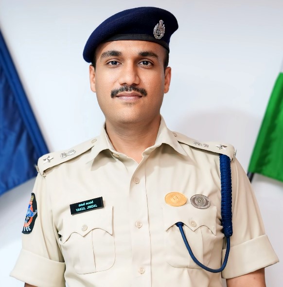 ప్రేమ పేరుతో వంచించిన నిందితుడికి 10సం.ల కఠిన కారాగారం