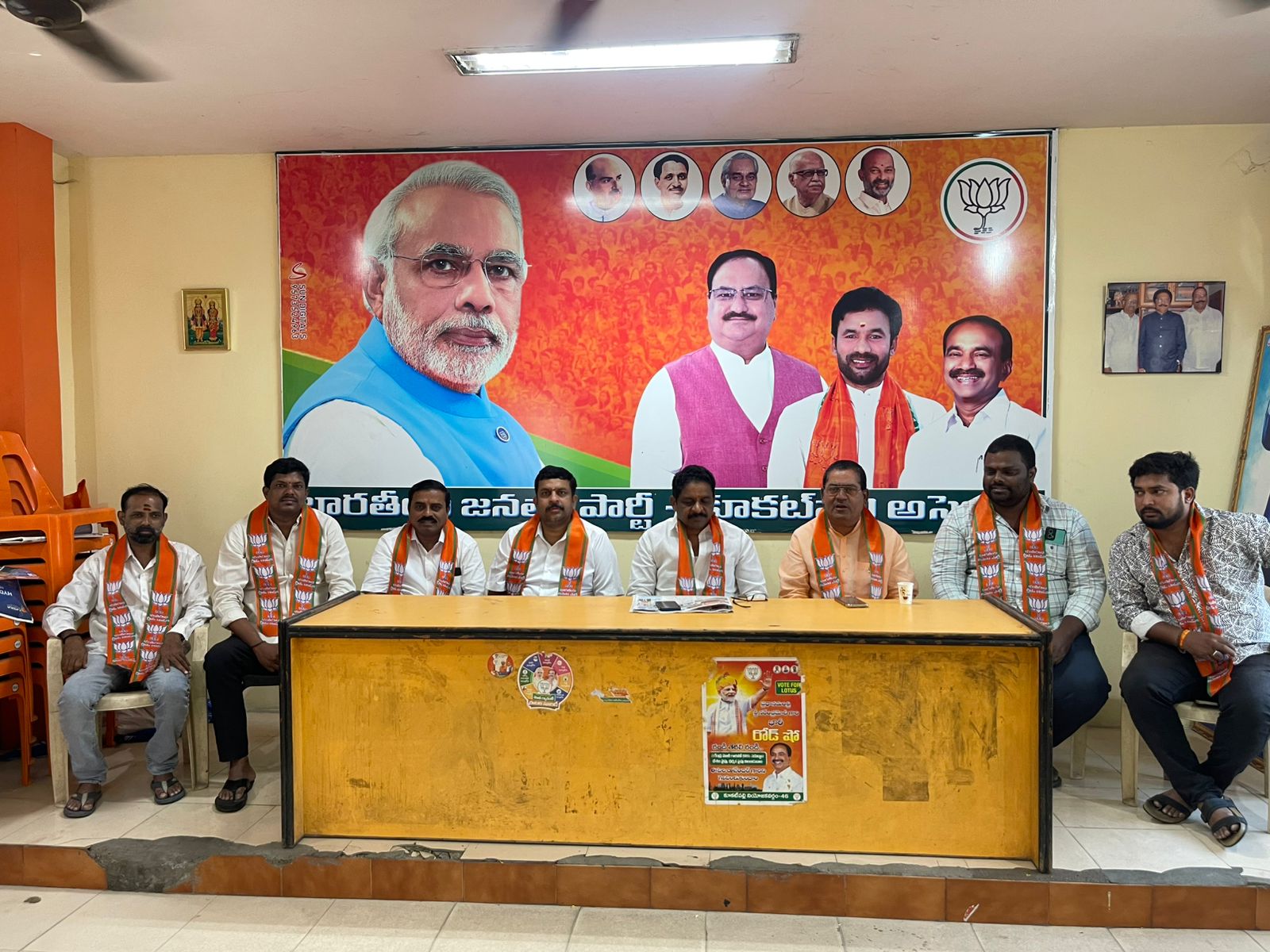 ఉద్యమ నేత ఈటెలపై నోరు జారితే ఊరుకోం – మాధవరం కాంతారావు