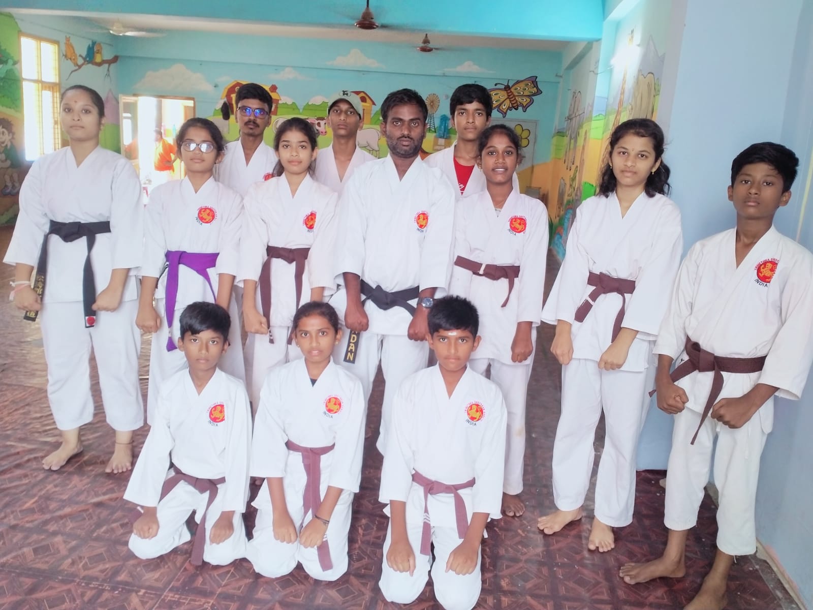 త్రినేత్ర షోతోకన్ కరాటే లో 16 మంది విద్యార్థులు బ్లాక్ బెల్టు కు అర్హులు