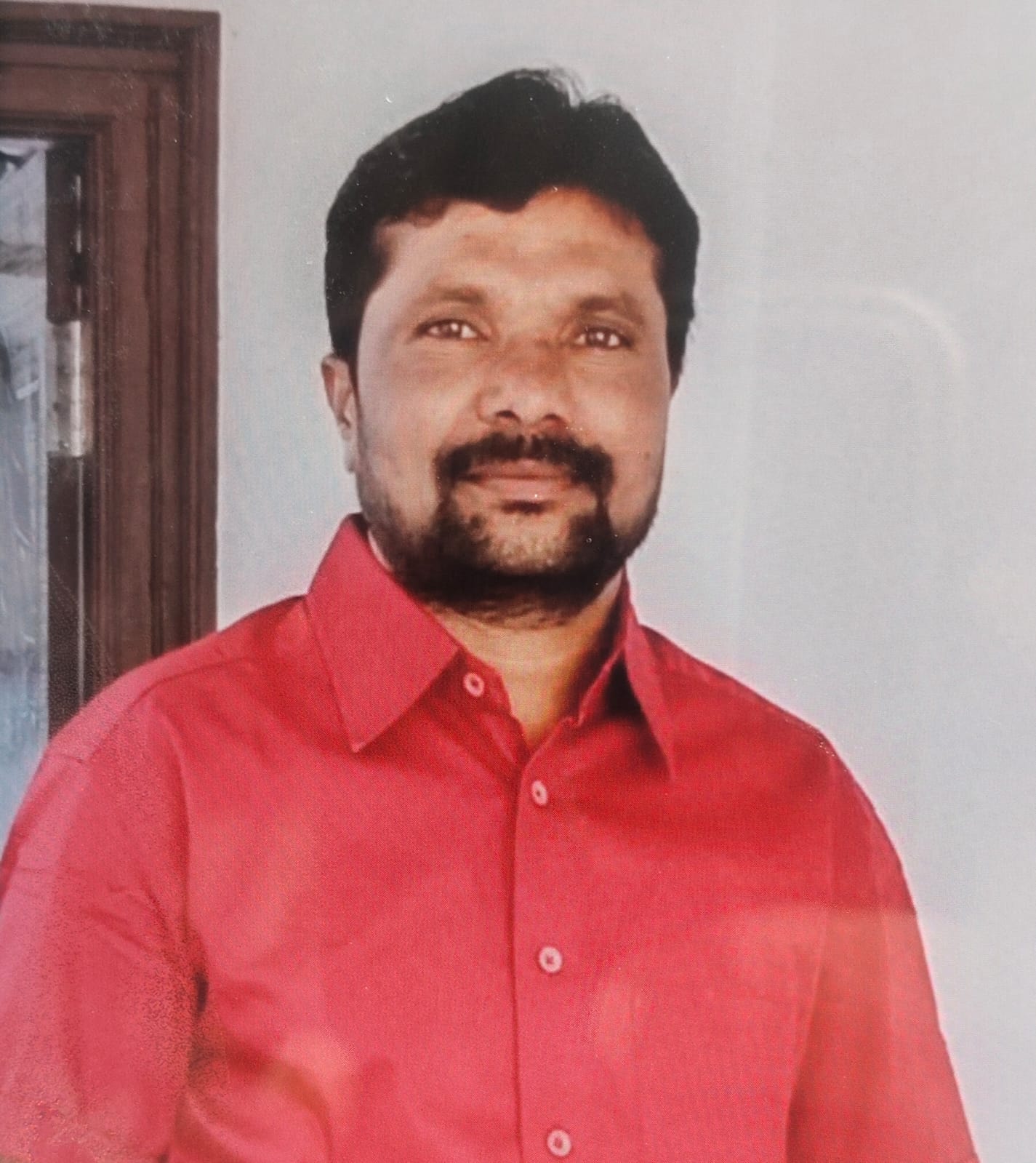 స్మశాన భూమి కబ్జా దారులకు అండగా వీఆర్వో కోటేశ్వరరావు