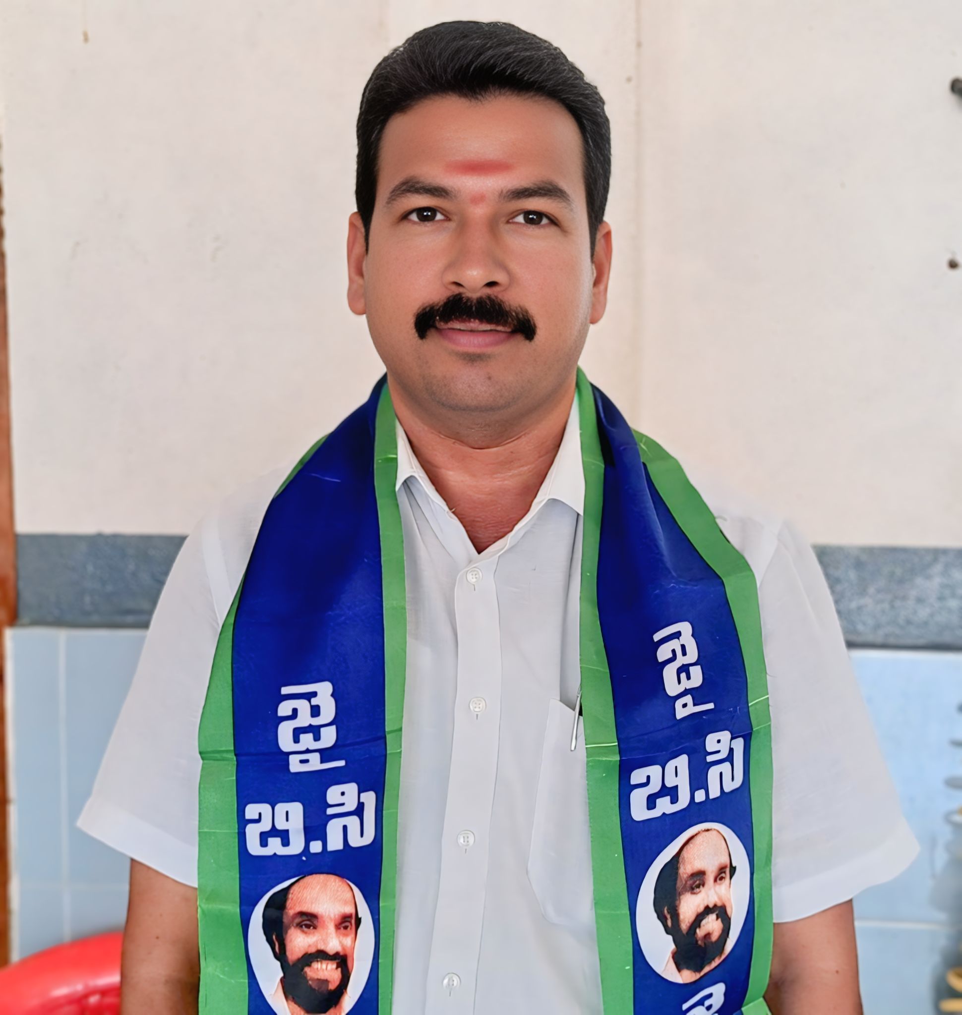 ఎలాంటి షరతులు లేకుండా అర్హులందరికి రాజీవ్ యువ వికాసం రుణాలు మంజూరు చేయాలి