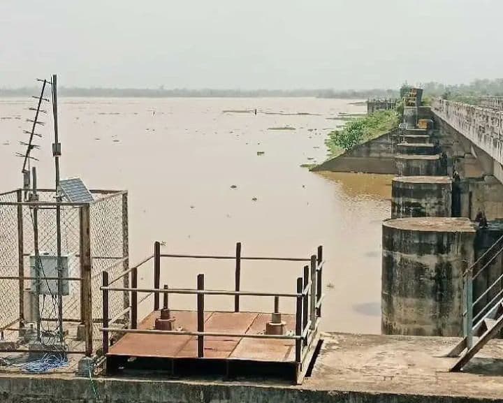 నిండుకుండలా తోటపల్లి జలాశయం