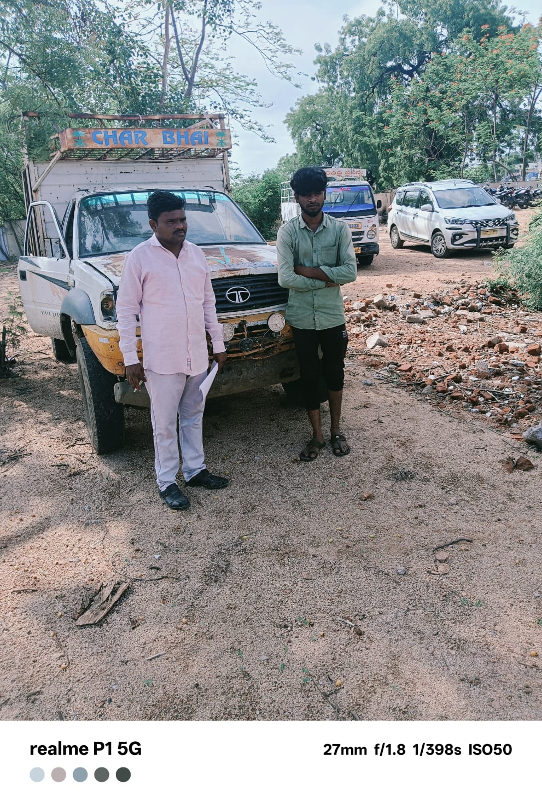 అక్రమ ఇసుక రవాణా చేస్తున్న బొలెరో వాహనం పట్టివేత ……